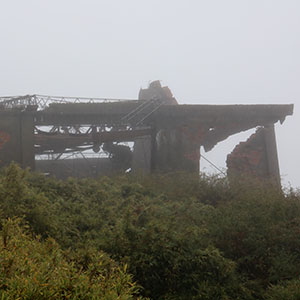 Abandoned ski lift near Hehuanshan East Peak trail